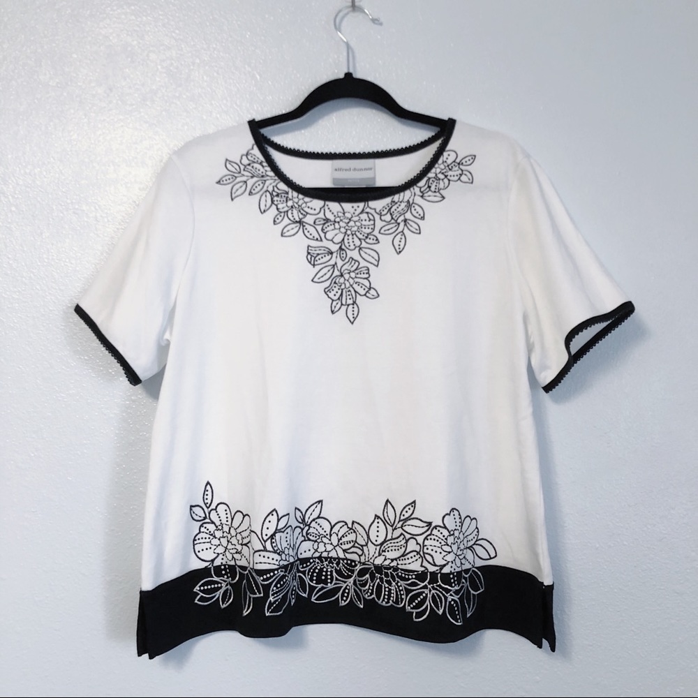 NWOT Alfred Dunner Black & White Shirt